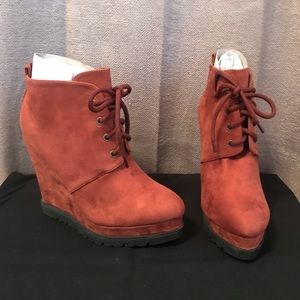 Camille Whiskey microfiber shoe boot